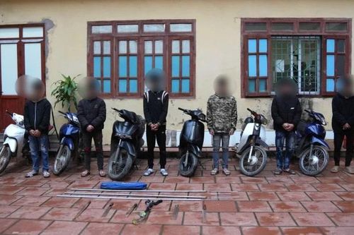 Ngăn chặn 2 nhóm thanh, thiếu niên mang hung khí chuẩn bị hỗn chiến