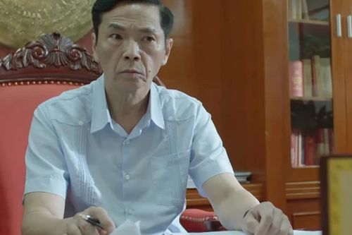 Lằn ranh tập 4: Ông Sách có đồng ý với đề nghị của sếp cũ?