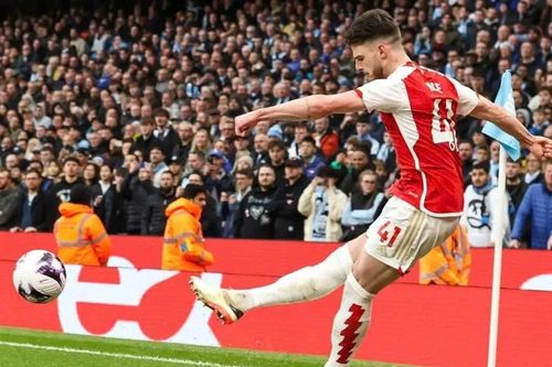 Làm thế nào Declan Rice trở thành chuyên gia đá phạt số một Ngoại hạng Anh?