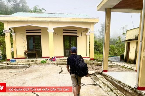 Đà Nẵng: Khẩn trương di dời học sinh và thiết bị dạy học