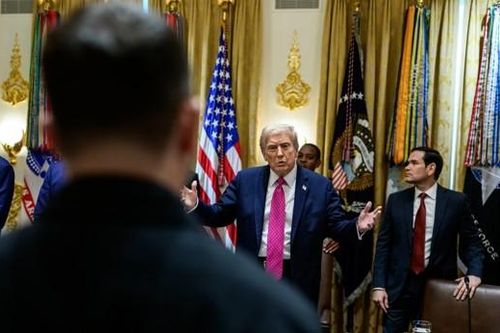 Ông Trump 'dội gáo nước lạnh', nói không chuyển tên lửa Tomahawk cho Ukraine