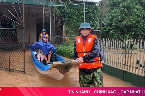 Hơn 18 nghìn học sinh Hà Tĩnh chưa thể đến trường do mưa lũ