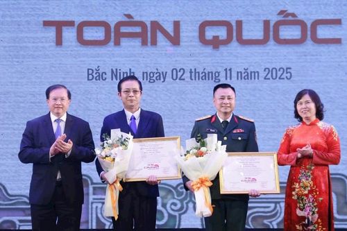 Có gì hấp dẫn trong hai vở diễn đạt giải Vàng Liên hoan Chèo toàn quốc?
