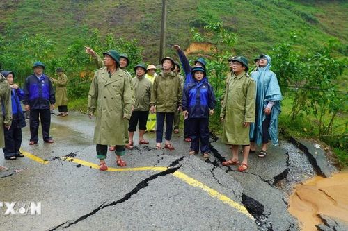 Huế khắc phục sạt lở tại xã Khe Tre, đảm bảo an toàn cho người dân
