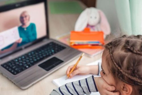 Môi trường trực tuyến ngày càng tác động rõ rệt với sức khỏe tâm thần trẻ em