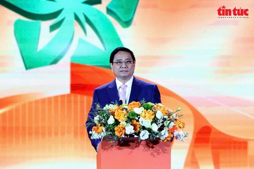 Toàn cảnh lễ bế mạc Hội chợ Mùa Thu lần thứ 1 - năm 2025