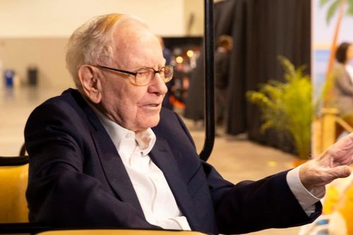 Chỉ số Buffett lại lập kỷ lục mới, chứng khoán Mỹ đang 'quá nóng'?