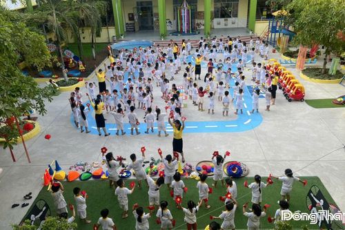Quan tâm, chăm lo bậc học đầu đời cho trẻ