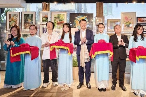 Khai mạc Triển lãm tranh 'Hà Nội thanh tân'