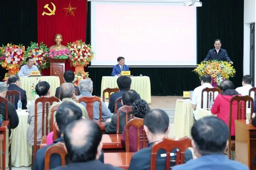 Bí thư Tỉnh ủy Trịnh Việt Hùng dự sinh hoạt chi bộ thường kỳ tháng 11 của Chi bộ Đồng Tâm 4
