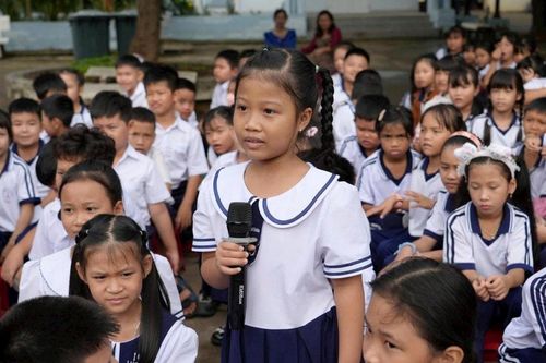 Trang bị kỹ năng an toàn số cho học sinh qua Chiến dịch Không một mình