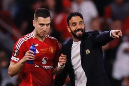 Man Utd 2-2 Nottingham Forest, Dalot lại lỗi, rời sân 68'