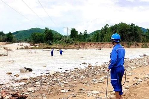 Các nhà mạng tăng cường ứng cứu thông tin liên lạc trong lũ