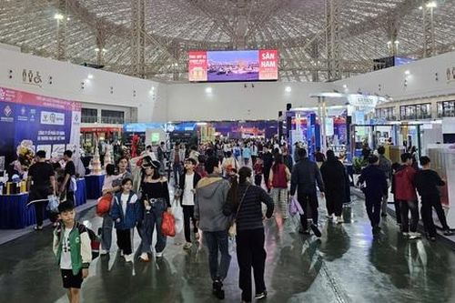 Ngành cửa mang gì tới Hội chợ Mùa Thu 2025?