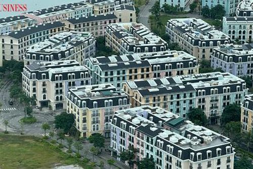 Loạt shophouse ven biển vắng bóng người: Dòng tiền của nhà đầu tư đang 'ngủ' hay im lặng 'lớn lên' ?
