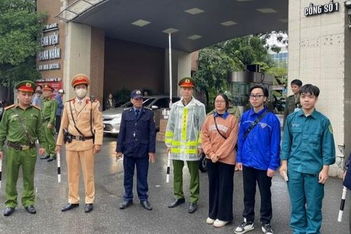 Hà Nội triển khai mô hình thí điểm 'Cổng bệnh viện an toàn giao thông' tại Bệnh viện Thanh Nhàn