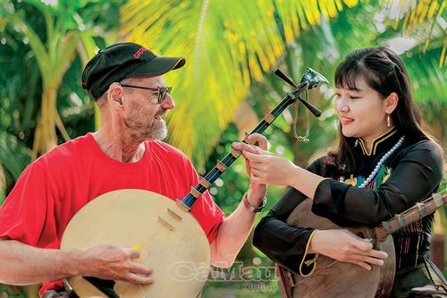 Giữ lửa tài tử Nam Bộ