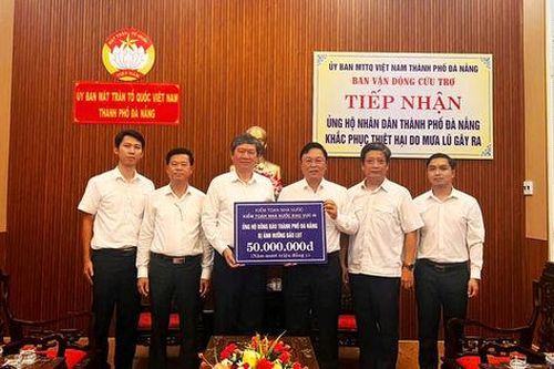 Kiểm toán nhà nước khu vực III ủng hộ đồng bào bị ảnh hưởng bão lũ tại Đà Nẵng và Quảng Ngãi