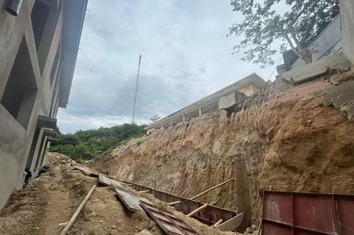 Không còn nhà công vụ, khó khăn bủa vây giáo viên vùng biên Mường Lý