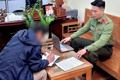 Bình luận thiếu văn hóa trên trang Fanpage Công an xã, người đàn ông được 'mời' lên làm việc