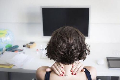 Ánh nắng bị lãng quên và hệ lụy sức khỏe đáng lo ngại ở người trẻ tuổi