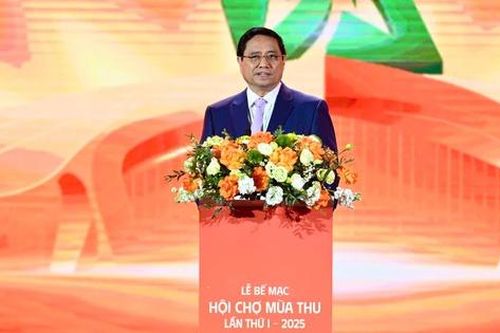 Thủ tướng Phạm Minh Chính dự Lễ bế mạc Hội chợ Mùa Thu lần thứ nhất 2025