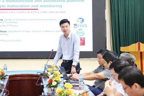 Tân phó giáo sư trẻ nhất mới 33 tuổi