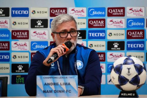 Nam Định thay HLV ở AFC Champions League Two vì yêu cầu bằng cấp