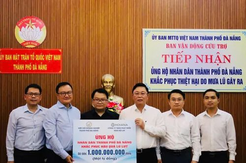 Hơn 24 tỷ đồng và gần 100 tấn hàng cứu trợ đến với đồng bào vùng lũ Đà Nẵng
