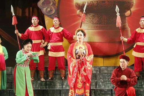 Góc nhìn 365: 'Thắp lửa' cho sân khấu chèo