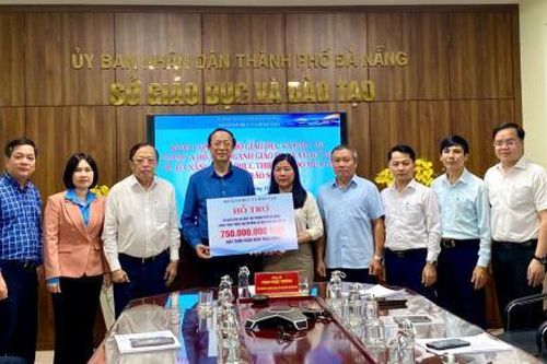 Bộ GD&ĐT hỗ trợ Đà Nẵng khắc phục thiệt hại sau mưa lũ