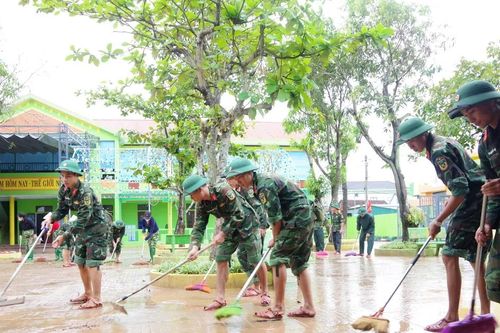 Hà Tĩnh: Nỗ lực giúp dân khắc phục hậu quả mưa lũ