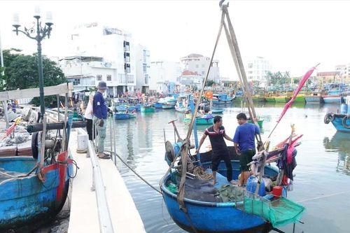 Ven biển Nam Trung bộ căng mình ứng phó siêu bão Kalmaegi