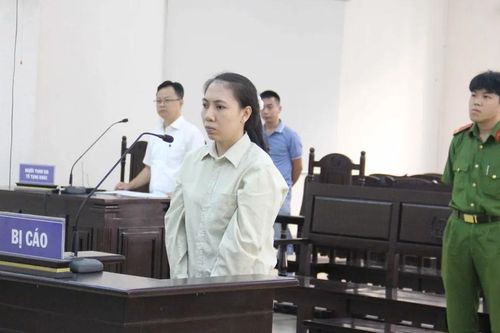 Hầu tòa vì đem nhà thuê đi bán