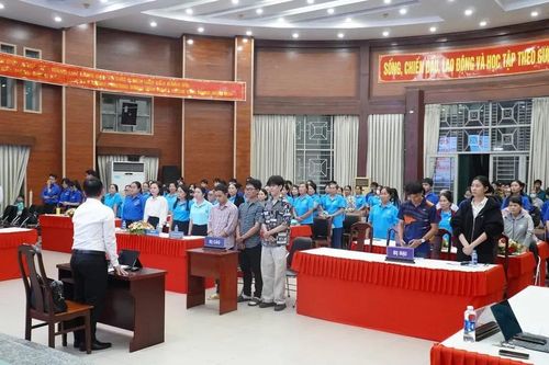 Nhiều hoạt động ý nghĩa nhân Ngày Pháp luật Việt Nam 2025