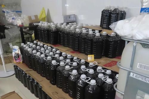 An Giang: Khởi tố đối tượng sản xuất hàng giả là nước mắm, nước giặt