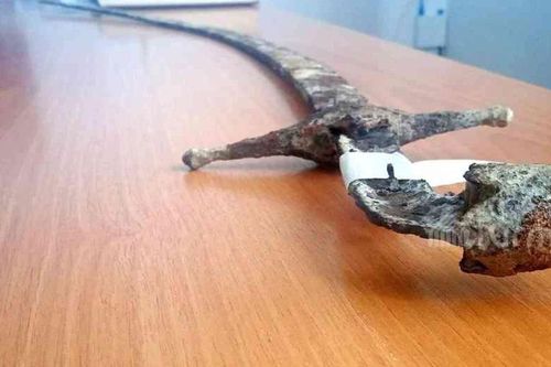Thanh kiếm lưỡi cong 'cắt giáp cực bén' khiến quân địch kinh hãi