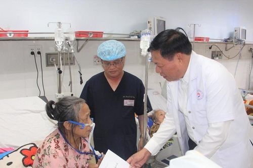 Bộ Y tế yêu cầu bệnh viện bảo đảm điện, nước, oxy cho bệnh nhân