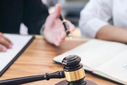 Bàn về khiếu nại trong tố tụng dân sự