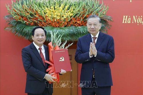 Ông Trịnh Văn Quyết giữ chức Trưởng Ban Tuyên giáo và Dân vận Trung ương
