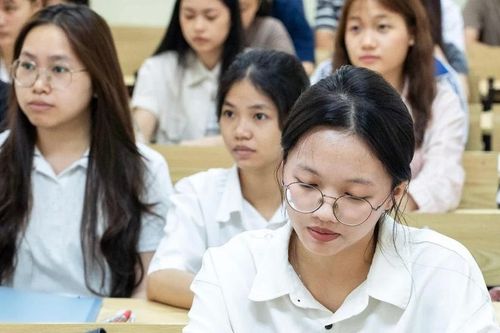 Bộ GD&ĐT công bố kế hoạch tuyển sinh ĐH,CĐ năm 2026 với nhiều điểm mới