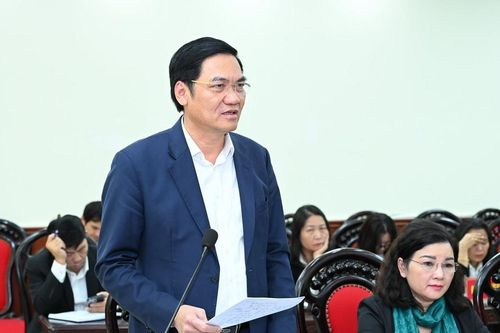 Phó Bí thư Thường trực Tỉnh ủy Hoàng Nghĩa Hiếu dự sinh hoạt Chi bộ Tòa dân sự