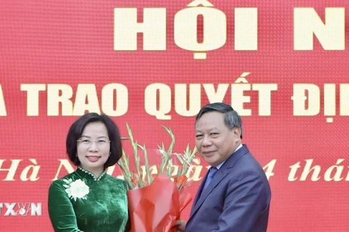 Công bố quyết định về công tác cán bộ tại Ủy ban MTTQ Việt Nam thành phố Hà Nội