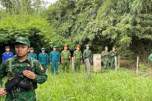 Những người giữ đất thầm lặng ở vùng biên