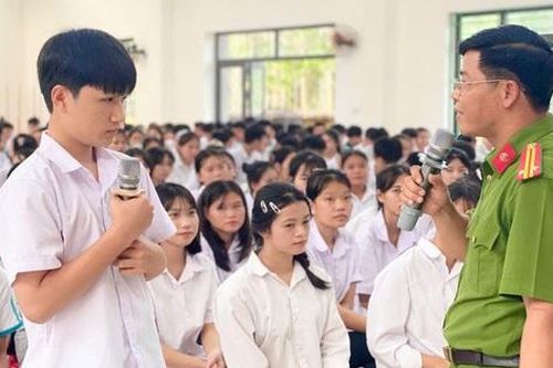 Công an tỉnh Thái Nguyên triển khai các giải pháp đồng bộ phòng chống tác hại thuốc lá