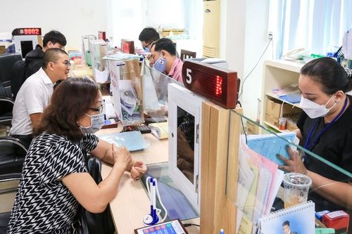 Bộ Nội vụ hướng dẫn thực hiện tiền lương, phụ cấp cho công chức sau sắp xếp