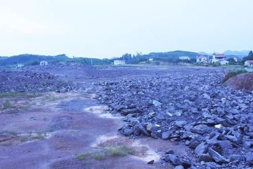 Bắc Ninh: Khởi tố giám đốc doanh nghiệp vi phạm về khai thác khoáng sản tại xã Lạng Giang