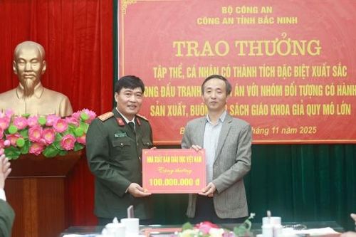 Bắc Ninh: Khen thưởng nhiều tập thể, cá nhân về thành tích triệt phá chuyên án sách giáo khoa giả