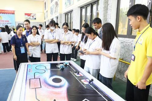 Tạo điều kiện, môi trường để thanh thiếu niên, nhi đồng phát huy năng lực sáng tạo