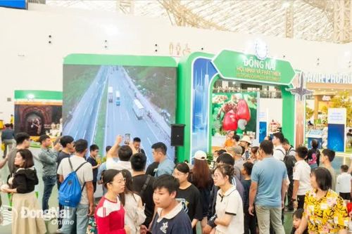 Gian hàng của Đồng Nai tại Hội chợ Mùa Thu 2025 lọt top 30 'Không gian trưng bày tiêu biểu'